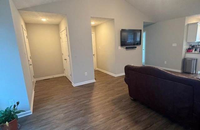 657 Cherry Blossom Road Gallery 4