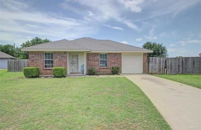 1103 Lynnwood Drive photos photos