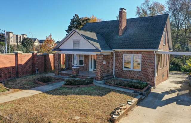 610 Hawthorne Lane - 610 Hawthorne Lane, Charlotte, NC 28204