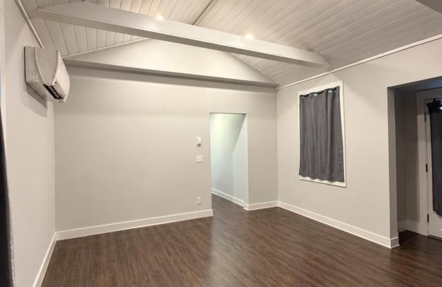 179 Montauk Avenue Gallery 3