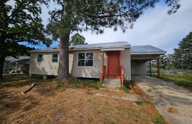 1600 Kings Road. photos photos