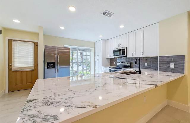 16110 RAMBLING VINE DR W Gallery 2