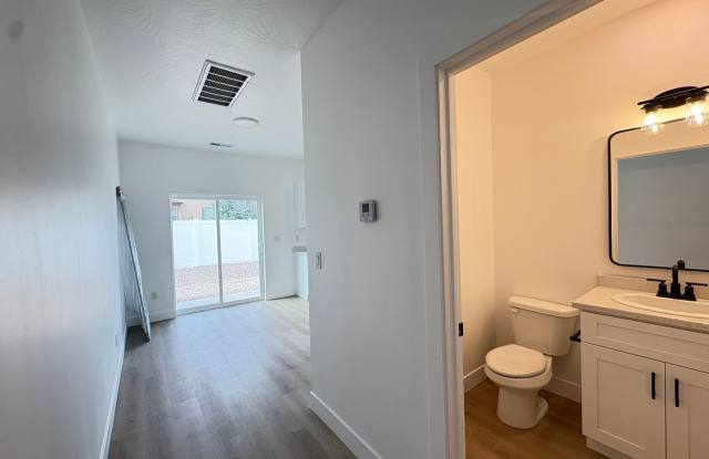 Brand New Home!!! Reduced Deposit!! Gallery 4