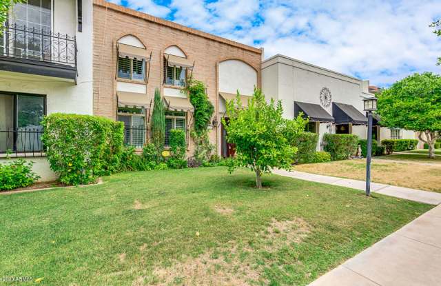 7634 E MINNEZONA Avenue Gallery 2
