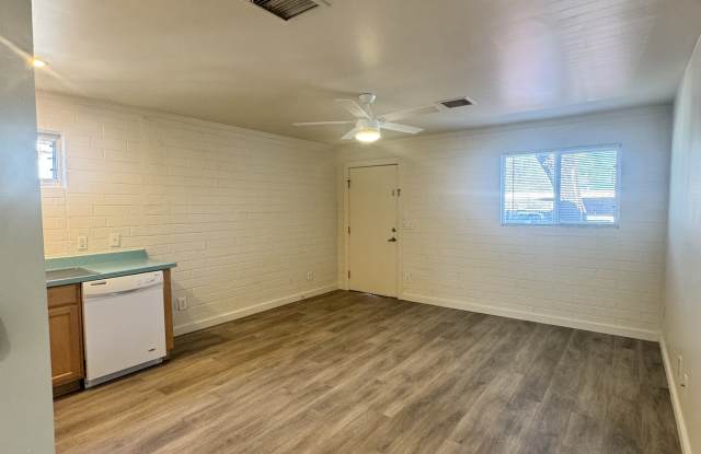 805 E. Garfield #3 Gallery 3