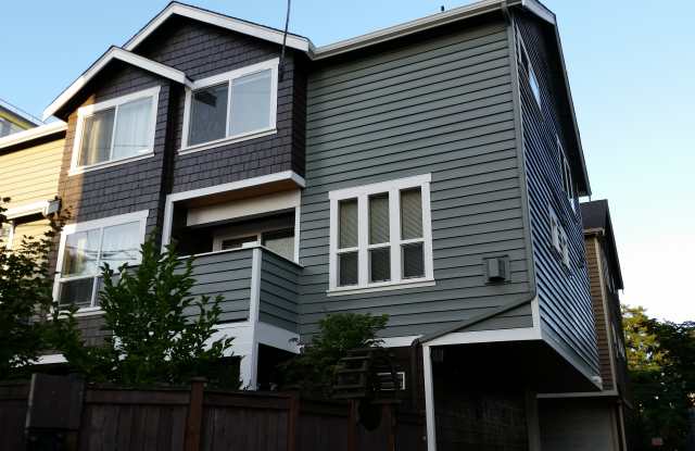 4517 8th Ave Ne photos photos