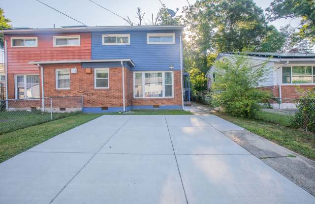Amazing 4 BR/2 BA Semi-Detached Home in Capitol Heights! - 609 Birchleaf Avenue, Seat Pleasant, MD 20743