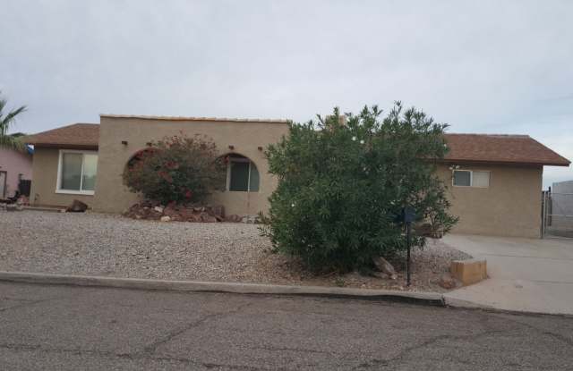 Unfurnished Long Term - 807 Lakeland Drive, Lake Havasu City, AZ 86403
