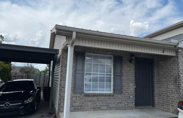 Cute Townhouse! Gallery 3
