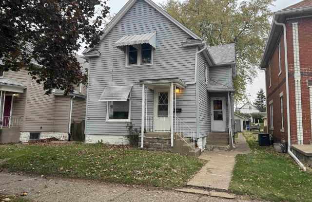 407 17TH Avenue - 407 17th Avenue, Moline, IL 61265