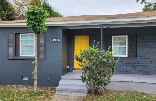 4916 Schmidt Street photos photos