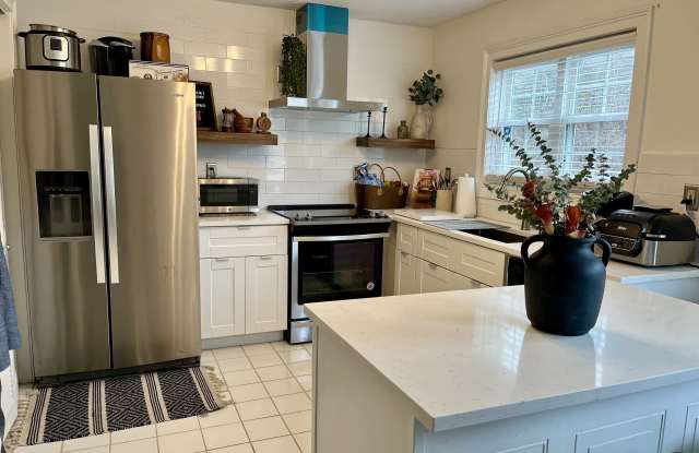 75 Redwood Drive - 75 Redwood Drive, East Haven, CT 06512