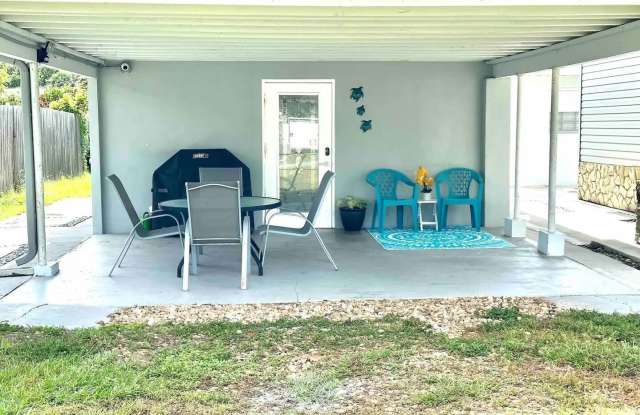 1533 Richards Drive NE - 1533 Richards Drive Northeast, Palm Bay, FL 32905