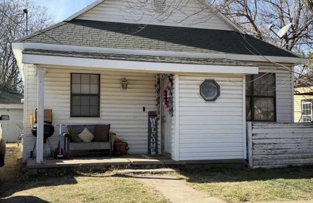 220 N Aydelotte photos photos