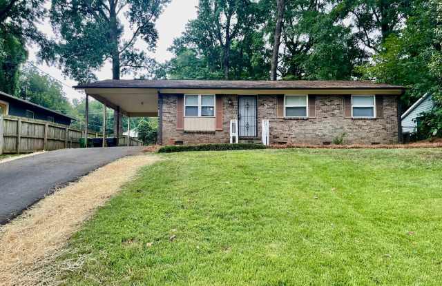 Ravencroft2915 is a 3-bedroom, 1-bath home in the Smallwood area of Charlotte, NC, located minutes from Uptown photos photos