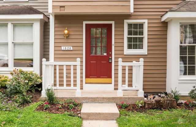 1528 POPLAR GROVE DRIVE Gallery 2