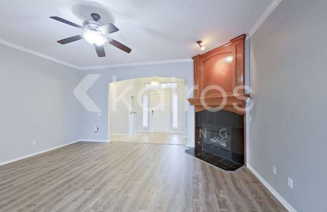 1421 Asher Street Gallery 3