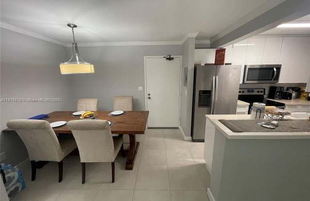 2201 Brickell Ave photos photos