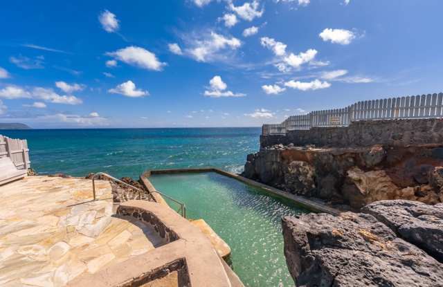 Sea Pool Getaway: Oceanfront Black Point Home w/ Private Sea Pool Gallery 4
