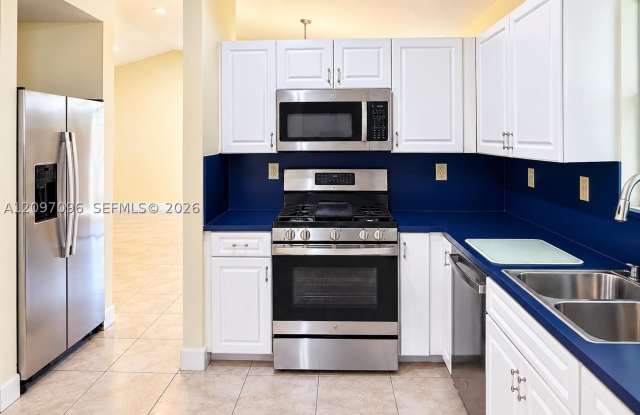 14740 SW 170th Ter Gallery 4