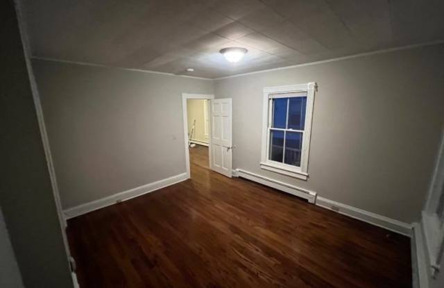 94 Summit Ave Gallery 4