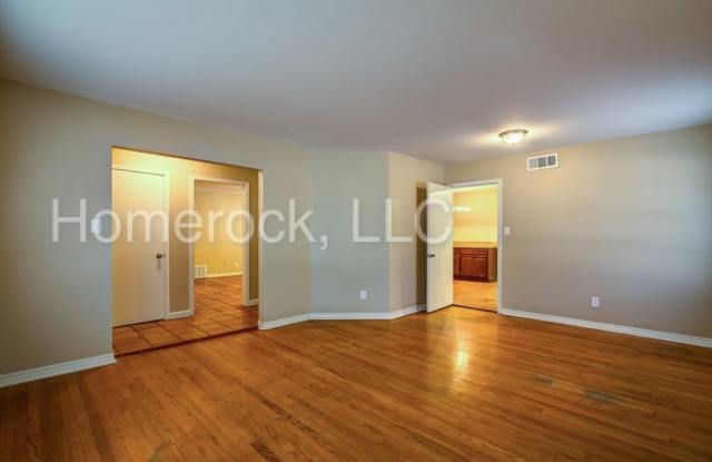 517 Robinhood Drive Gallery 2