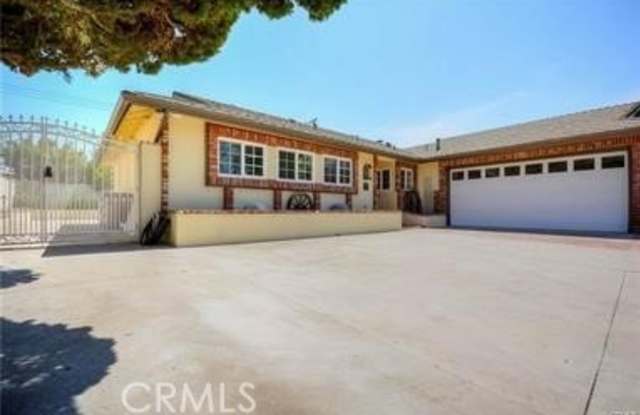 1954 Lark Ellen Drive Gallery 2