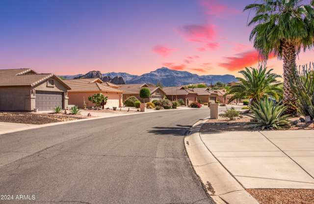 8880 E RED MOUNTAIN Lane Gallery 1