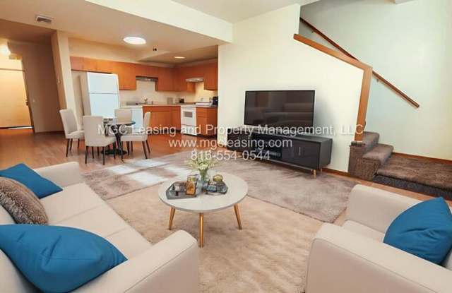 3103 South Cedar Crest Court - 3103 South Cedar Crest Court, Independence, MO 64057