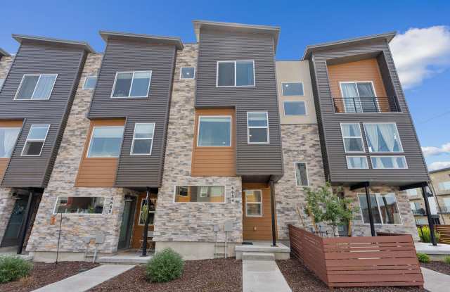 6684 Purple Poppy LN - 6684 Purple Poppy Lane, Silver Summit, UT 84098