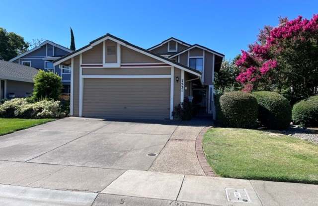 Nice pocket home with two fireplaces. Gardening service is included. - 7531 Deltawind Drive, Sacramento, CA 95831