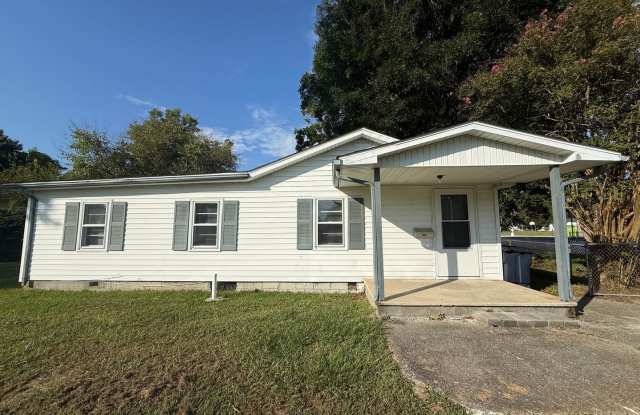 3 bedroom, 1 bath House Gallery 1