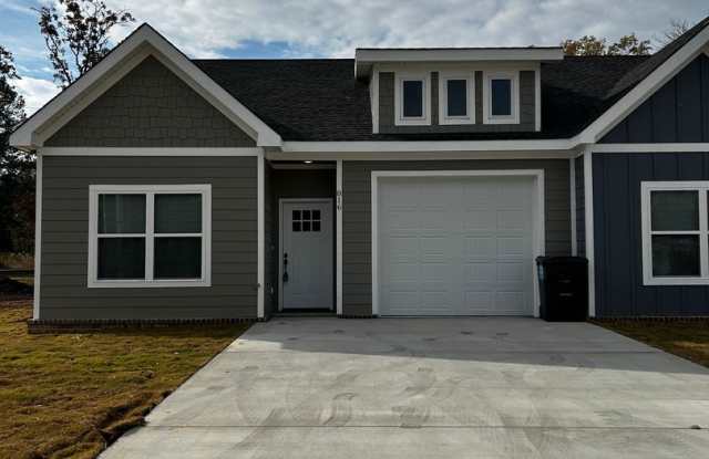 BRAND NEW Charming 2 Bed, 2 Bath, 1 Car Garage Townhome! - 816 North Avenue, Catoosa County, GA 30741 BRAND NEW Charming 2 Bed, 2 Bath, 1 Car Garage Townhome! - 816 North Avenue, Catoosa County, GA 30741
