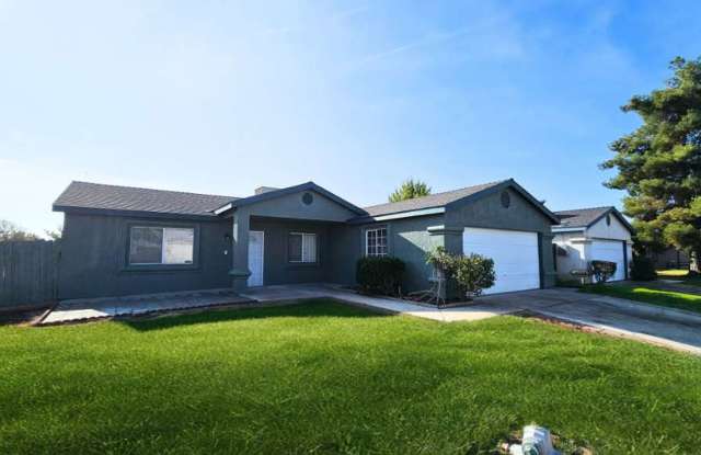 Great Home for Christmas - 5511 Kettle Dome Street, Bakersfield, CA 93307