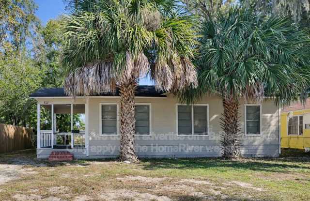 8127 Lexington Dr photos photos