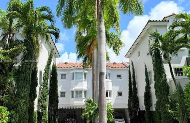 261 Navarre Avenue photos photos