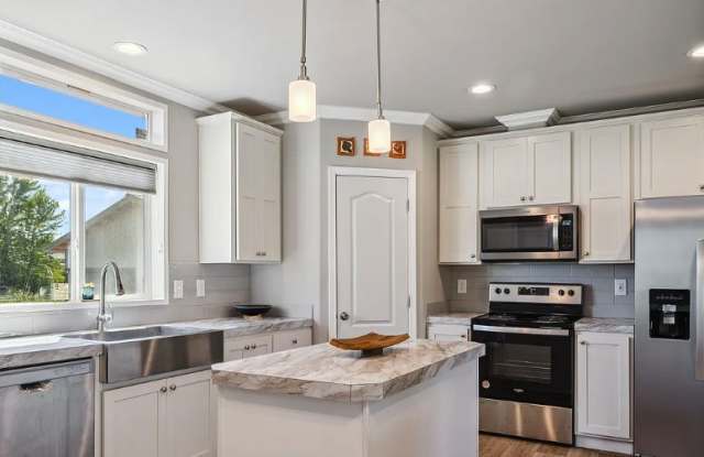 1682 Markham Road - 1682 Markham Road, Hood River County, OR 97031