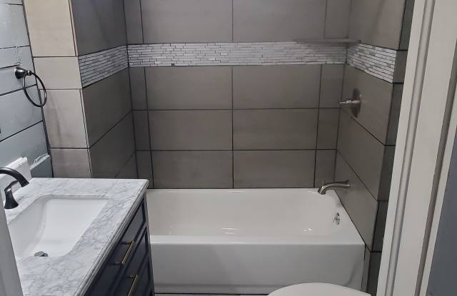 1311 Ash St photos photos