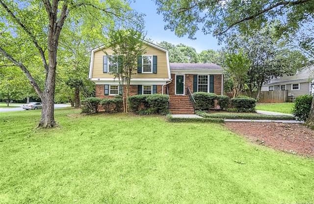 8301 Nathanael Greene Lane - 8301 Nathanael Greene Lane, Charlotte, NC 28227