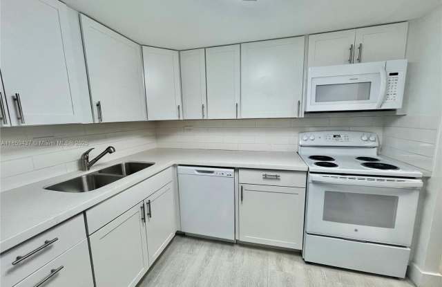 8101 SW 72nd Ave photos photos