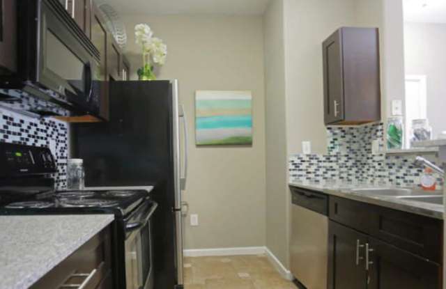 65 Lynn Batts Ln Gallery 4