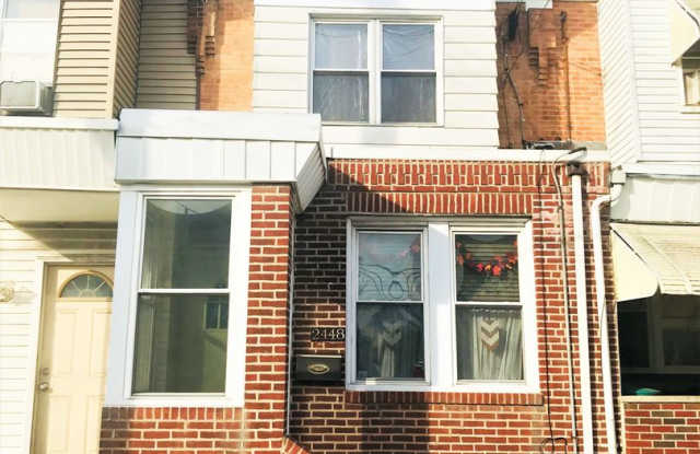 Gorgeous 3-Bed Townhome in Whitman! Available mid-July! photos photos