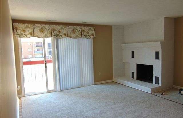 4003 Governors Square photos photos