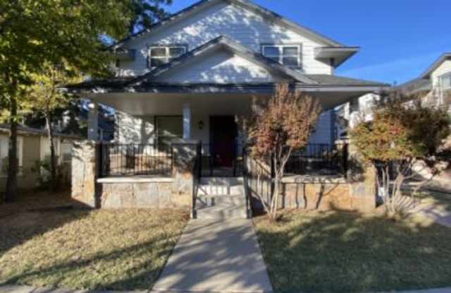 208 McCullough Street - 208 McCullough Street, Norman, OK 73069