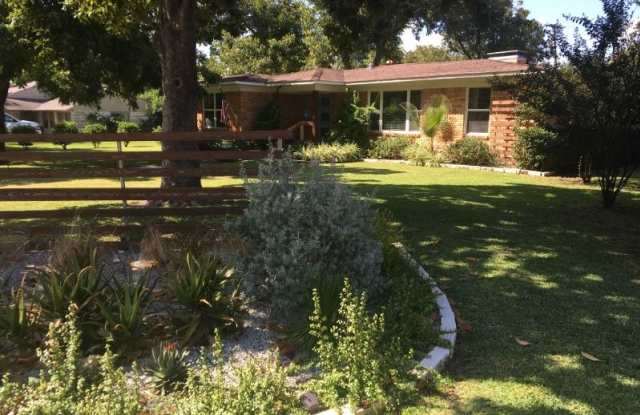 9947 Losa Dr Gallery 2