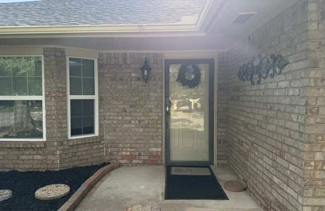 10013 Carnie Cir Gallery 2