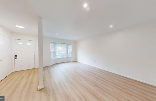 4477 HOLLY Avenue Gallery 3