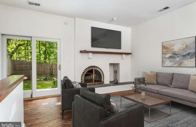 318 W WAYNE AVENUE photos photos