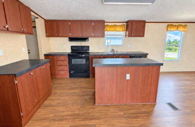 447 Everest Road Lot 5 Gallery 3