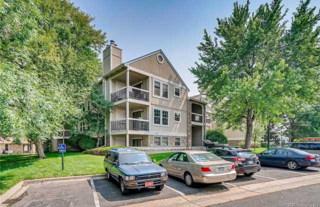 2BR/2BA Condo available now!! photos photos